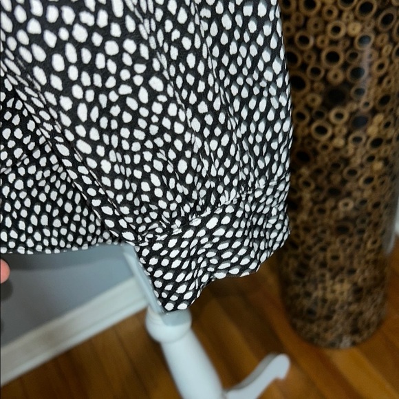 Black and White Polka Dot Blouse - Picture 3 of 6